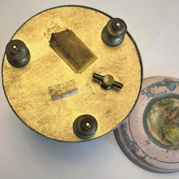 Pink Aluminum Music Powder Box - Picture 4 of 4